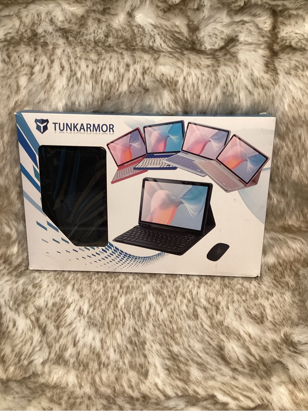 Tunkarmor Black Bluetooth Tablet Keyboard Case with Wireless Mouse